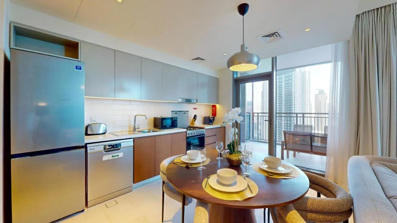 Creek Rise Tower 1 - One Bedroom With Creek View Dubai Apartment
