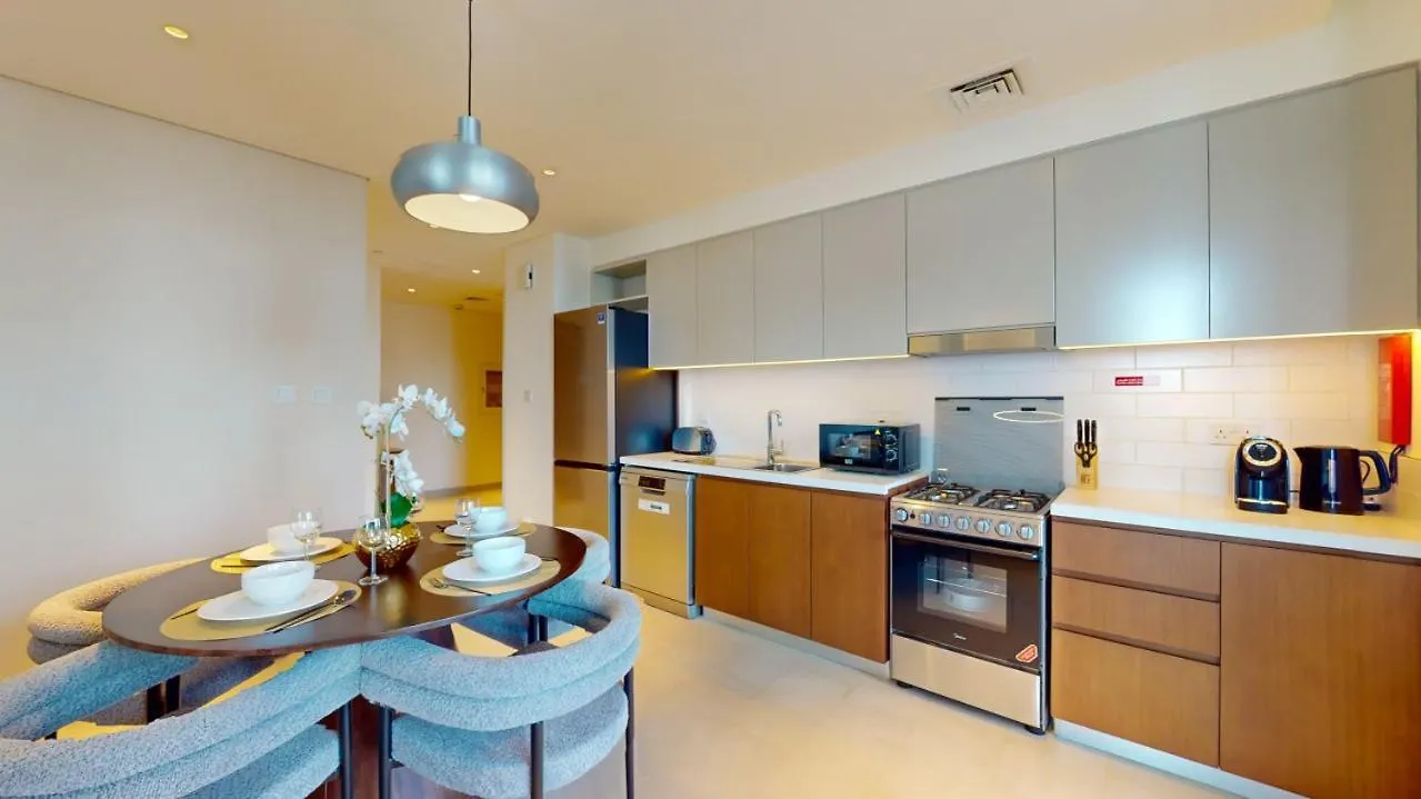 Creek Rise Tower 1 - One Bedroom With Creek View Dubai Apartment
